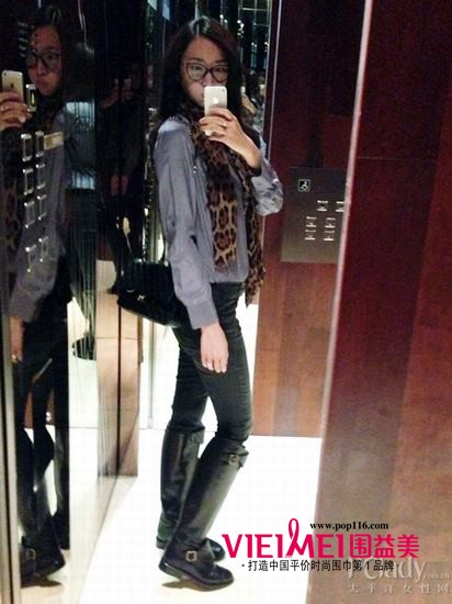 隆冬的氣息 圍巾為你打造完美層次,最新服裝圖片-圍益美商城