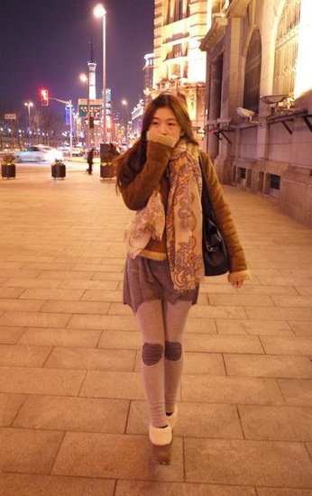 乍暖還寒圍巾怎么搭？潮人示范初春搭配