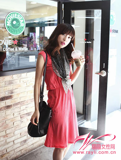 夏季清爽搭！美麗女孩降臨,最新服裝圖片-圍益美商城