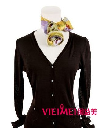 絲巾別致卷筒花系法 改變的魅力,最新服裝圖片-圍益美商城