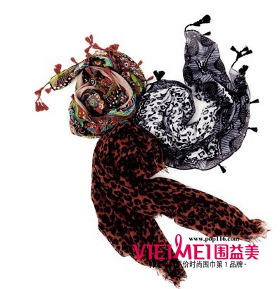 五一將至 絲巾帶給你最美視覺感受 初夏變變變,最新服裝圖片-圍益美商城