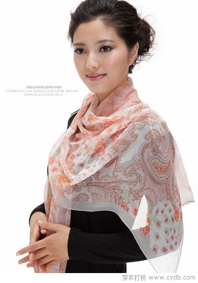 絲巾織知女心,最新服裝圖片-圍益美商城