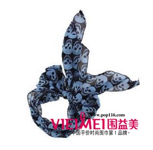 初夏絲巾輕逸 巧花心思搭配時尚,最新服裝圖片-圍益美商城