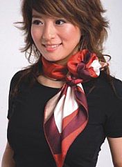 鮮亮的絲巾，讓你的端莊笑容更加生動（圖解）,最新服裝圖片-圍益美商城