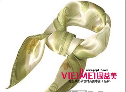 與服裝完美搭配的新絲巾圍法 綻放新光彩,最新服裝圖片-圍益美商城