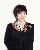 絲巾的完美搭配 提升優(yōu)雅氣質(zhì)