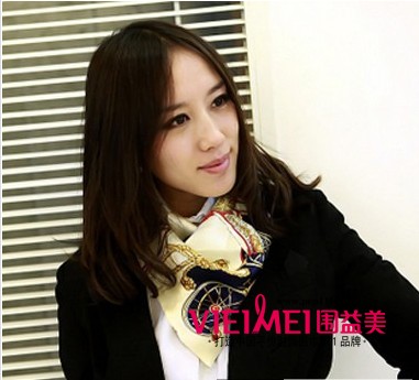 絲巾具有最后、決定性的作用,最新服裝圖片-圍益美商城