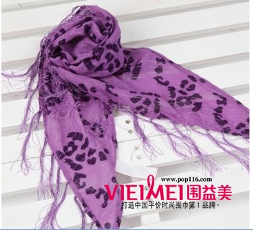 完美時尚新體驗 完美絲巾為你展風采,最新服裝圖片-圍益美商城