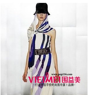 將圍巾進行到底,最新服裝圖片-圍益美商城