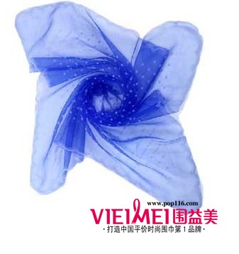 靚麗絲巾 色彩搭配一縷動人畫面,最新服裝圖片-圍益美商城