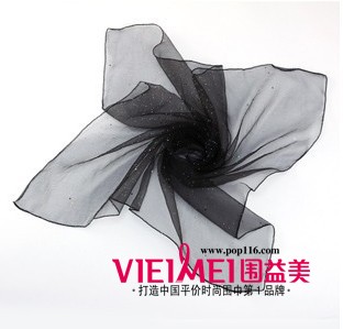 獻給美女的時尚絲巾完美組合搭配,最新服裝圖片-圍益美商城