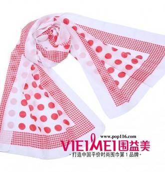不變圍巾 百變風格 點亮沉寂,最新服裝圖片-圍益美商城