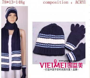 在時尚的秀場上 簡單搭配的絲巾讓你更有型,最新服裝圖片-圍益美商城