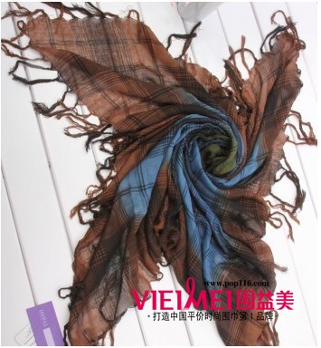 四種簡單圍巾系法 讓你每天出行都心情舒暢,最新服裝圖片-圍益美商城