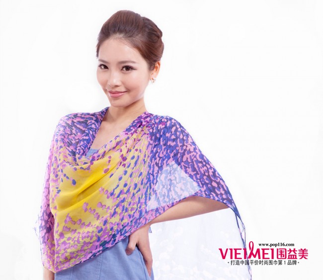 薰衣草絲巾的浪漫物語,最新服裝圖片-圍益美商城