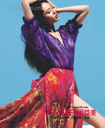 2012春夏絲巾 華麗的夢幻世界（2）,最新服裝圖片-圍益美商城