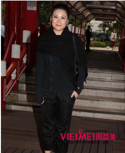 送上圍巾祝福語 愛他就送她條圍巾吧,最新服裝圖片-圍益美商城