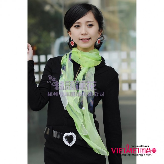 百變絲巾的系法與服飾的完美搭配,最新服裝圖片-圍益美商城