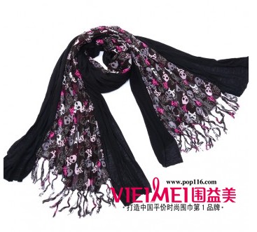 別致和靈巧的設計讓絲巾展現春天的氣息,最新服裝圖片-圍益美商城