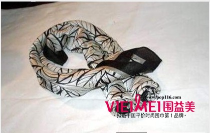 展現(xiàn)女性氣質(zhì)的絕美配飾 絲巾帶給你唯美體驗,最新化妝品圖片-圍益美商城