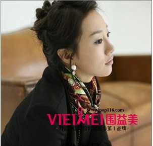小編教你如何用艷麗絲巾裝扮成OL女郎,最新服裝圖片-圍益美商城