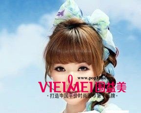 清爽一夏 簡約服飾簡單搭配 怎可以少了絲巾呢,最新服裝圖片-圍益美商城