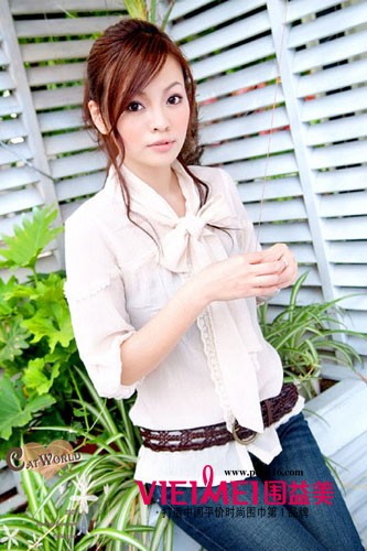 教你如何絲巾打蝴蝶結 1秒鐘變甜美哦！,最新服裝圖片-圍益美商城