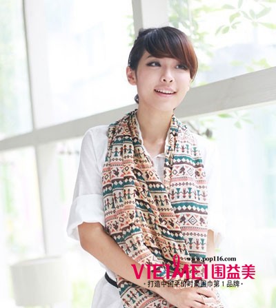 絲巾豐富了整體服飾的色彩煥發活力了,最新服裝圖片-圍益美商城